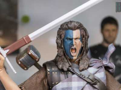 e Mel Gibson nelle vesti di William Wallace, l'impavido guerriero di "Braveheart"